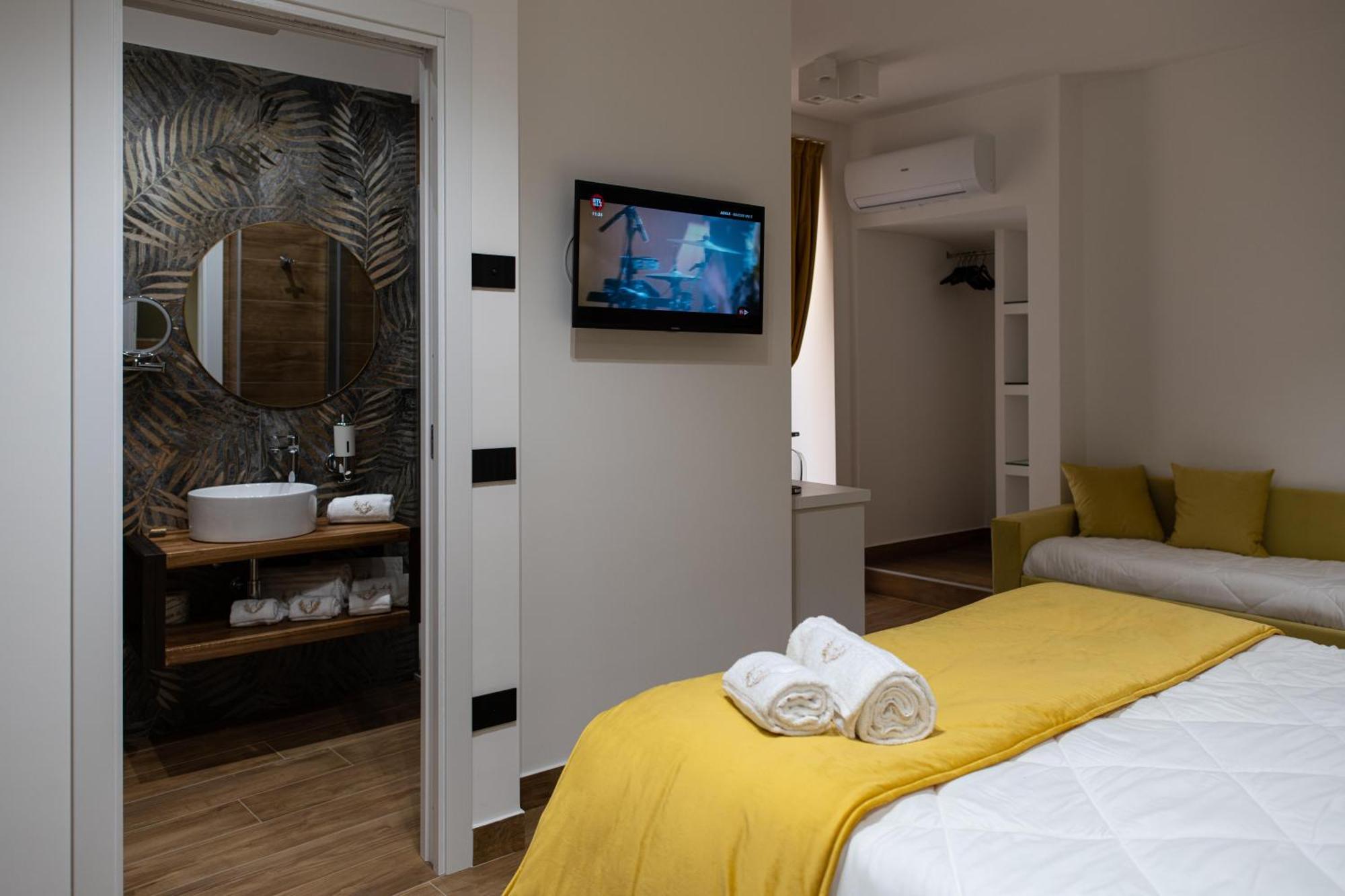 Deluxe Quadruple Room